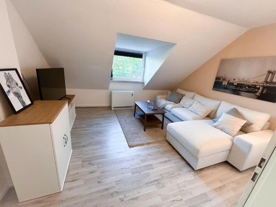 Zentrale Wohnung Fuer 4 Mit Bett Und Schlafcouch Essen Exterior foto